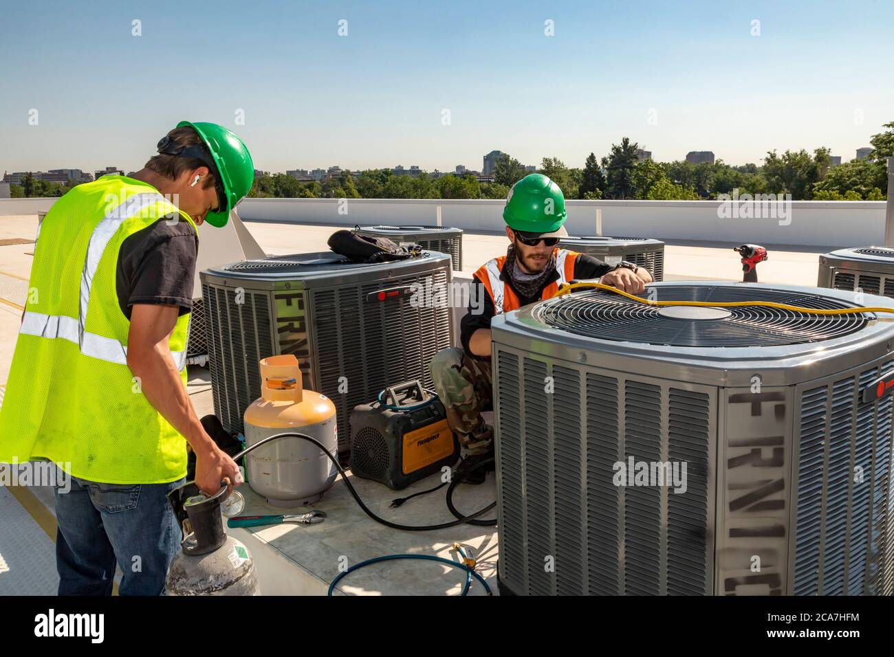 صيانة مكيفات كونسيلد مخفي - Concealed AC Duct Repair